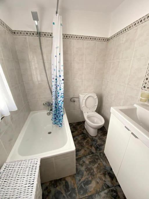 La Casa De Anita Y Jose Villa โกลุงกา ภายนอก รูปภาพ